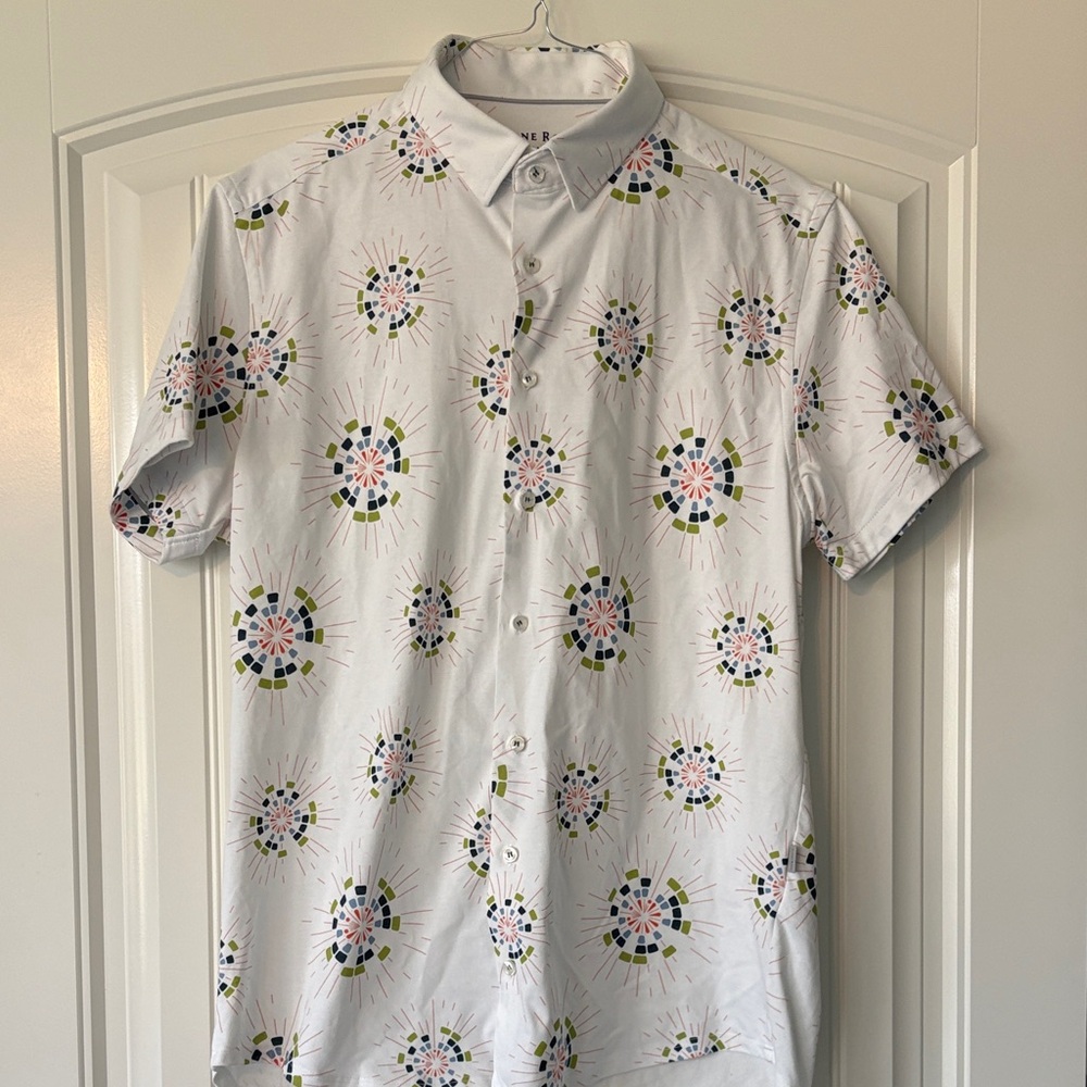 Stone Rose White Shirt with Multicolor Geometric Design Mens Sz XL